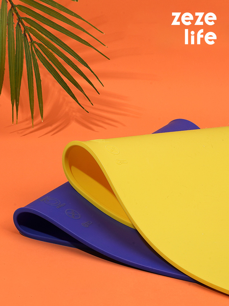 ZezeLife Geometric Silicone Cat Food Mat, view 2