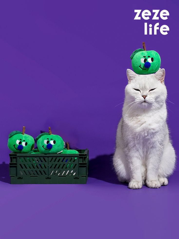ZezeLife Green Apple Silvervine Cat Toy, view 2