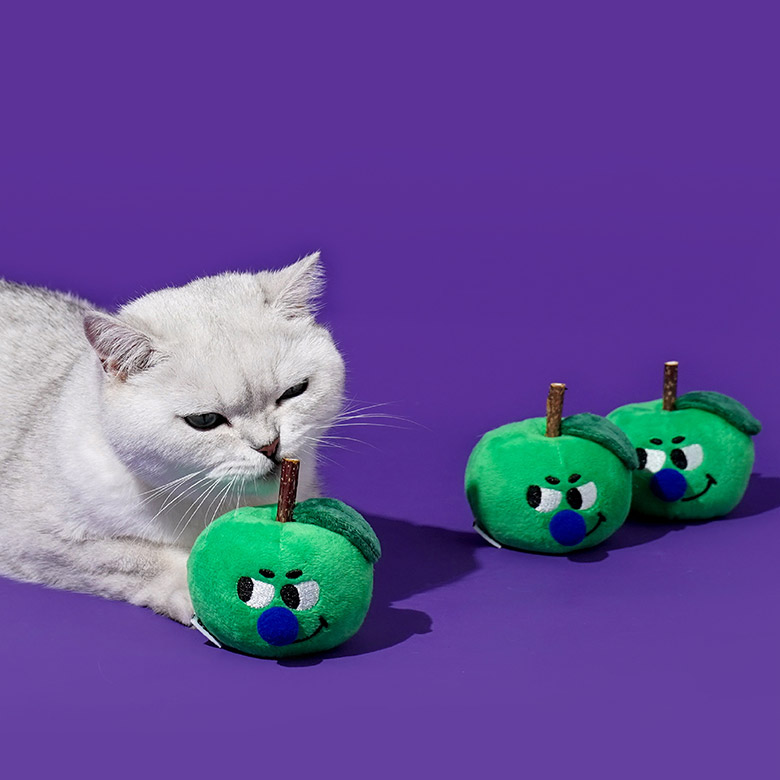 ZezeLife Green Apple Silvervine Cat Toy, view 3