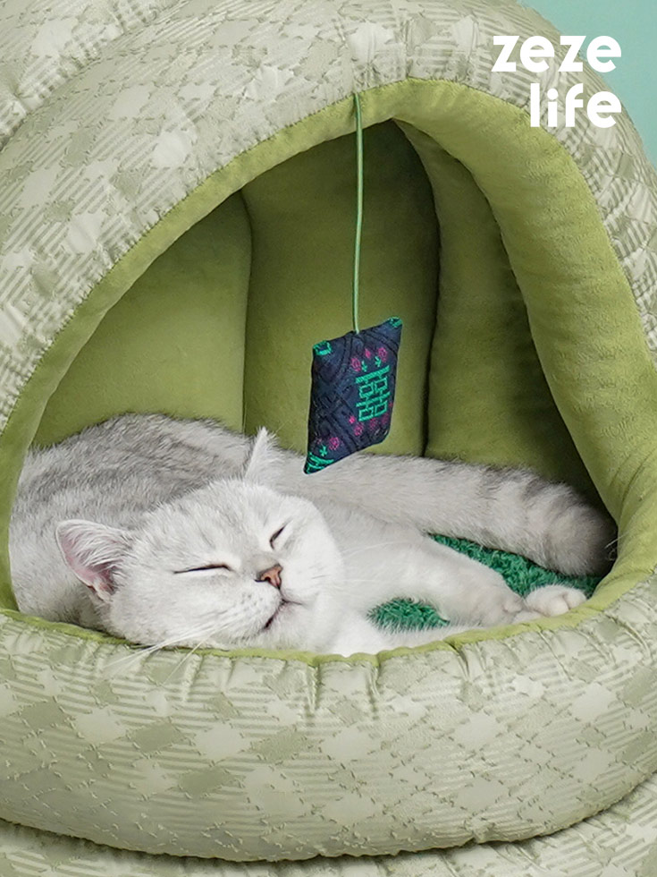 ZezeLife Green Pine Cave Cat Bed, view 2