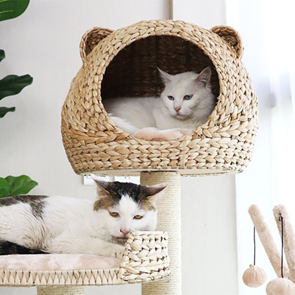 ZezeLife Handwoven Cattail Cat Tree, view 4