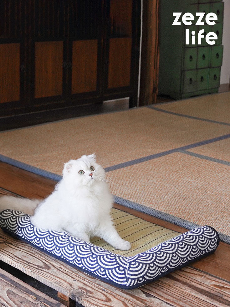 ZezeLife Japanese Sea Ripple Rushes Pet Cooling Mat