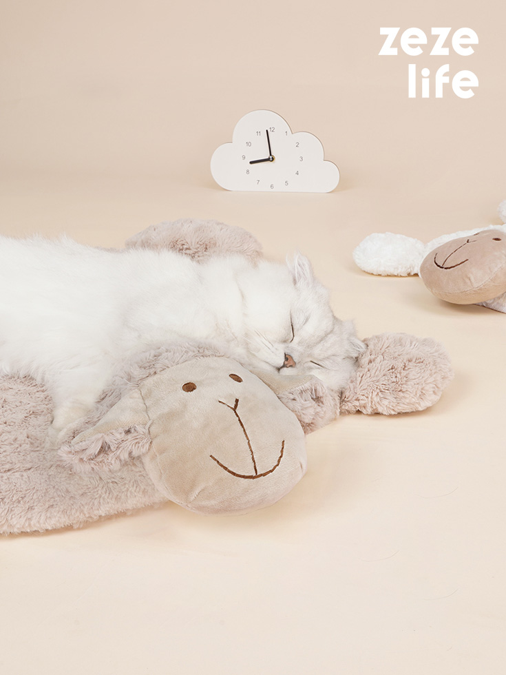ZezeLife Little Lamb Cat Mat, view 2
