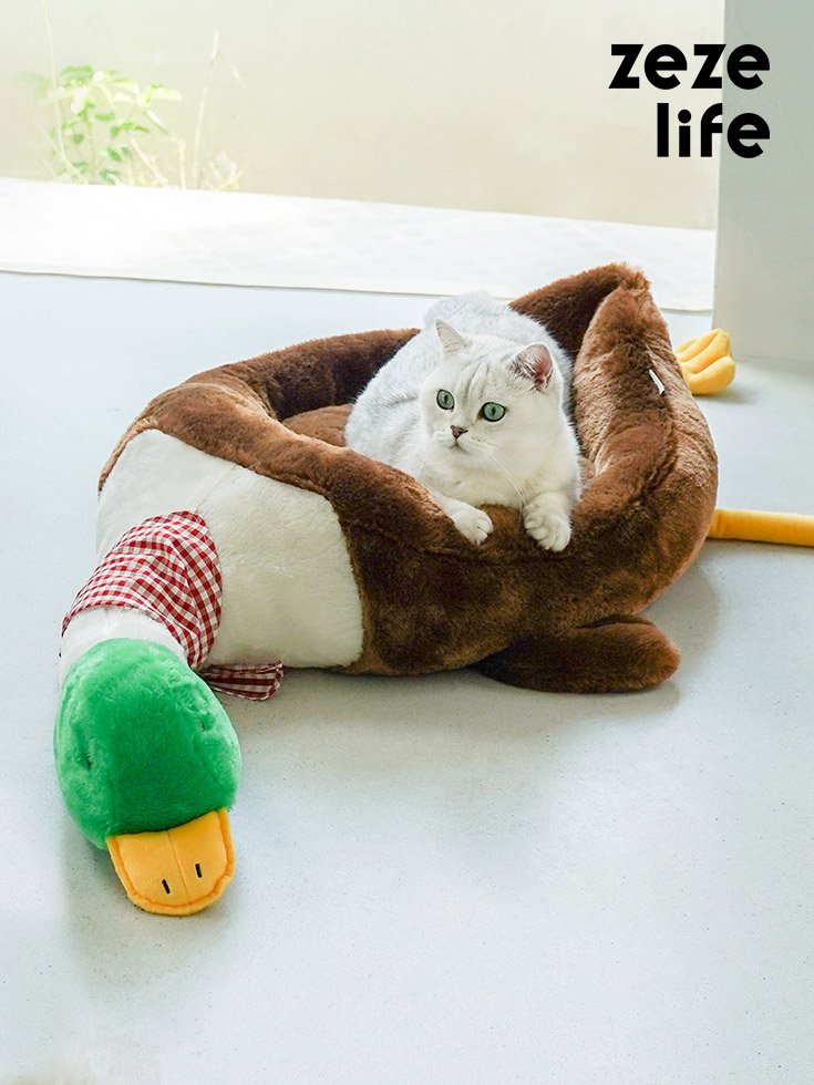 ZezeLife Mallard Cuddler Cat Bed