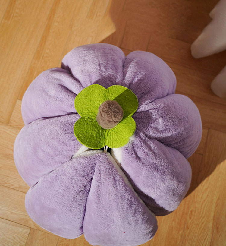 ZezeLife Mangosteen Purple Cat Bed, view 3