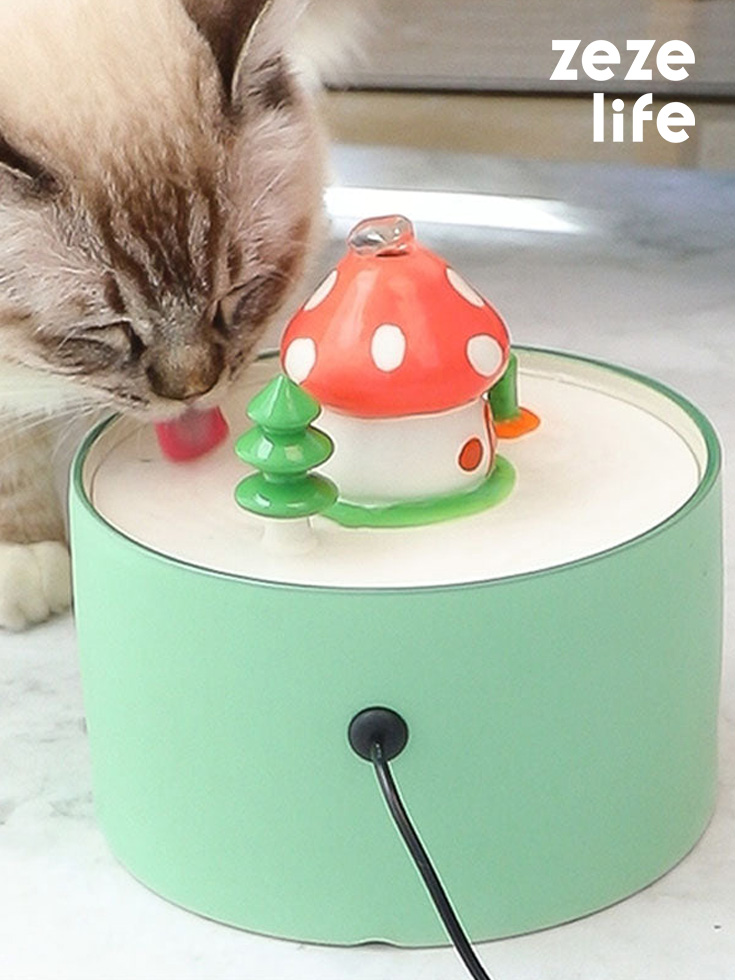 ZezeLife Mushroom House Cat Water Fountain, view 2