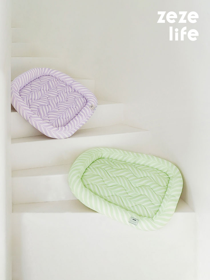 ZezeLife Nature-Inspired Cooling Mat for Cats