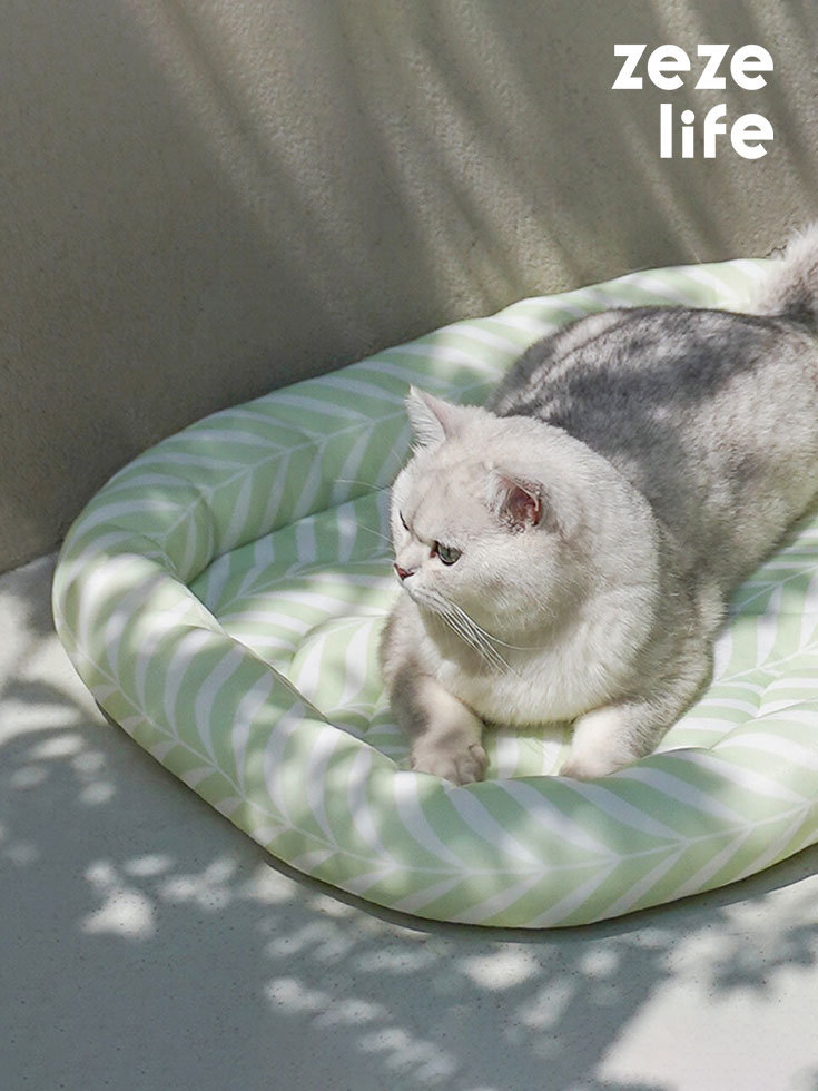 ZezeLife Nature-Inspired Cooling Mat for Cats, view 2
