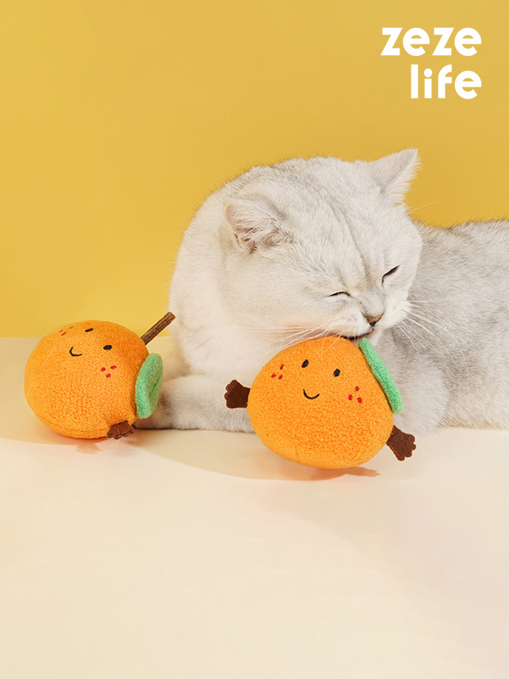 ZezeLife Orange Silvervine Cat Toy
