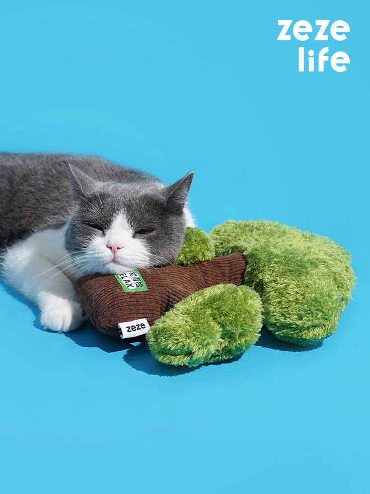 ZezeLife Pine Catnip Cat Toy, view 2