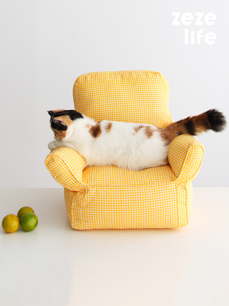 ZezeLife Plaid Cat Sofa, view 2