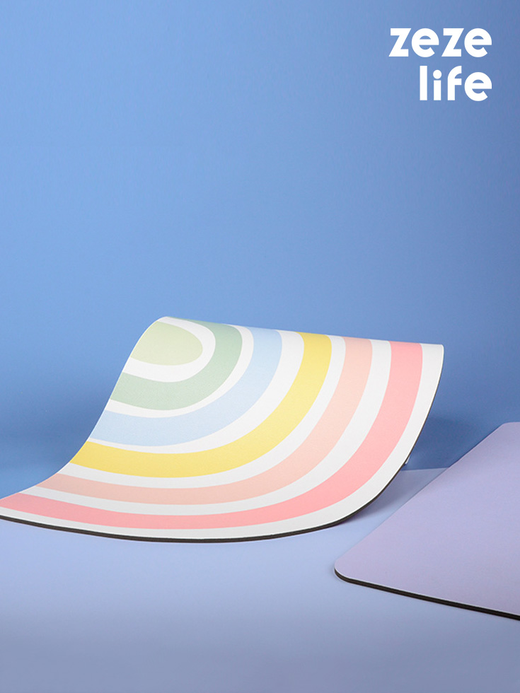 ZezeLife Rainbow Cat Food Mat