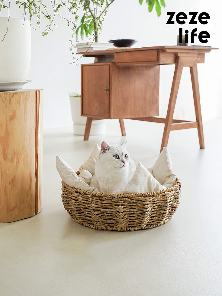 ZezeLife Woven Rattan Cat Bed, view 3