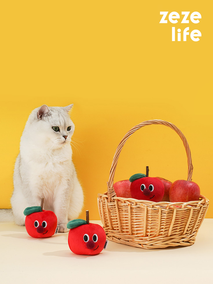 ZezeLife Red Apple Silvervine Cat Toy, view 2