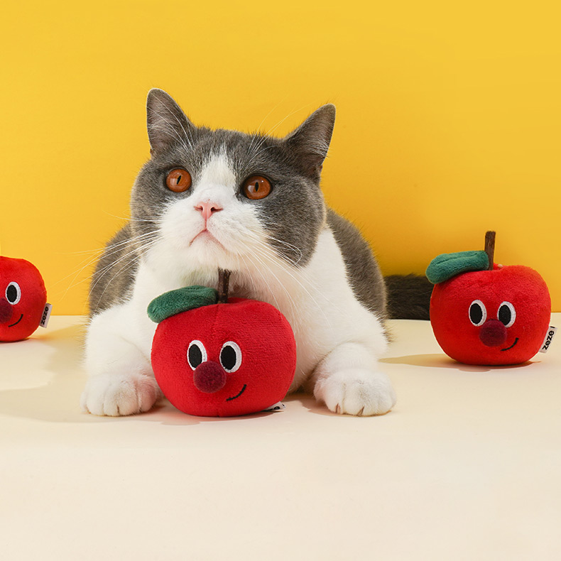 ZezeLife Red Apple Silvervine Cat Toy, view 3