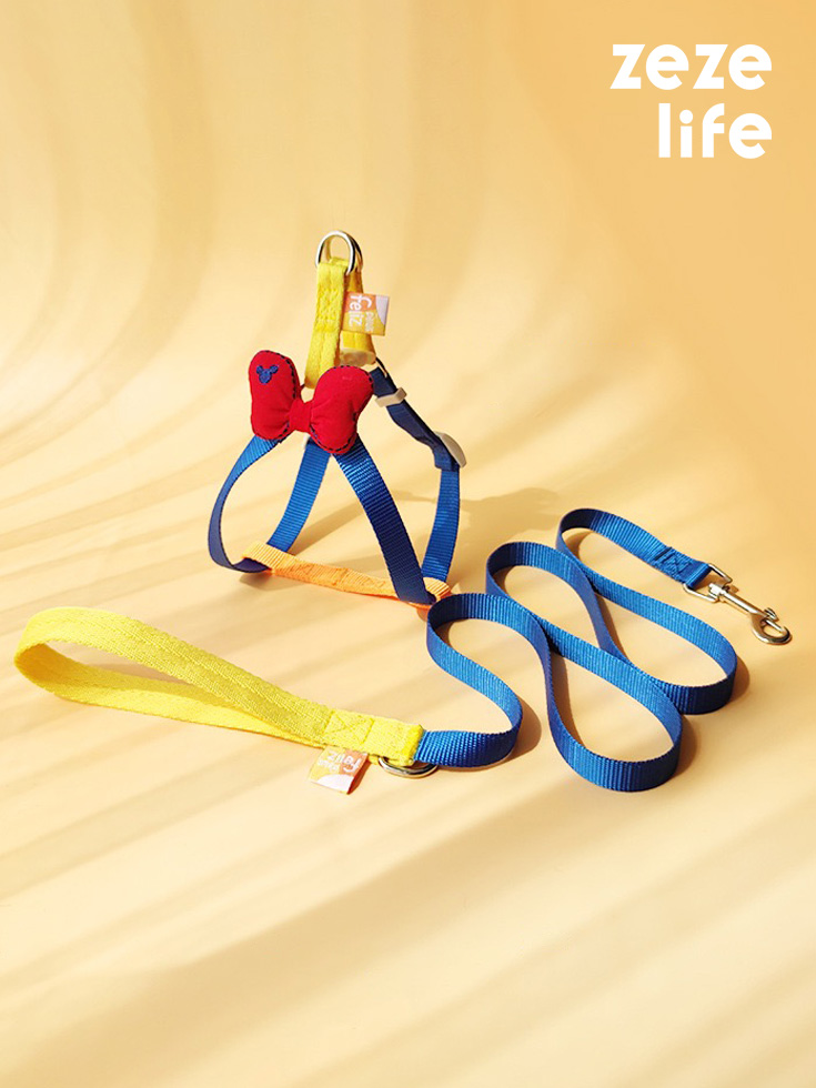 ZezeLife Red Bow Cat Harness and Leash, view 2