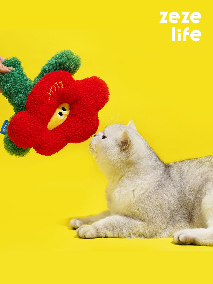 ZezeLife Red Flower Catnip Cat Toy, view 2