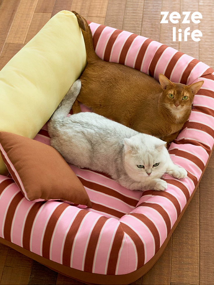 ZezeLife Removable and Washable Premium Pet Sofa Bed, view 2