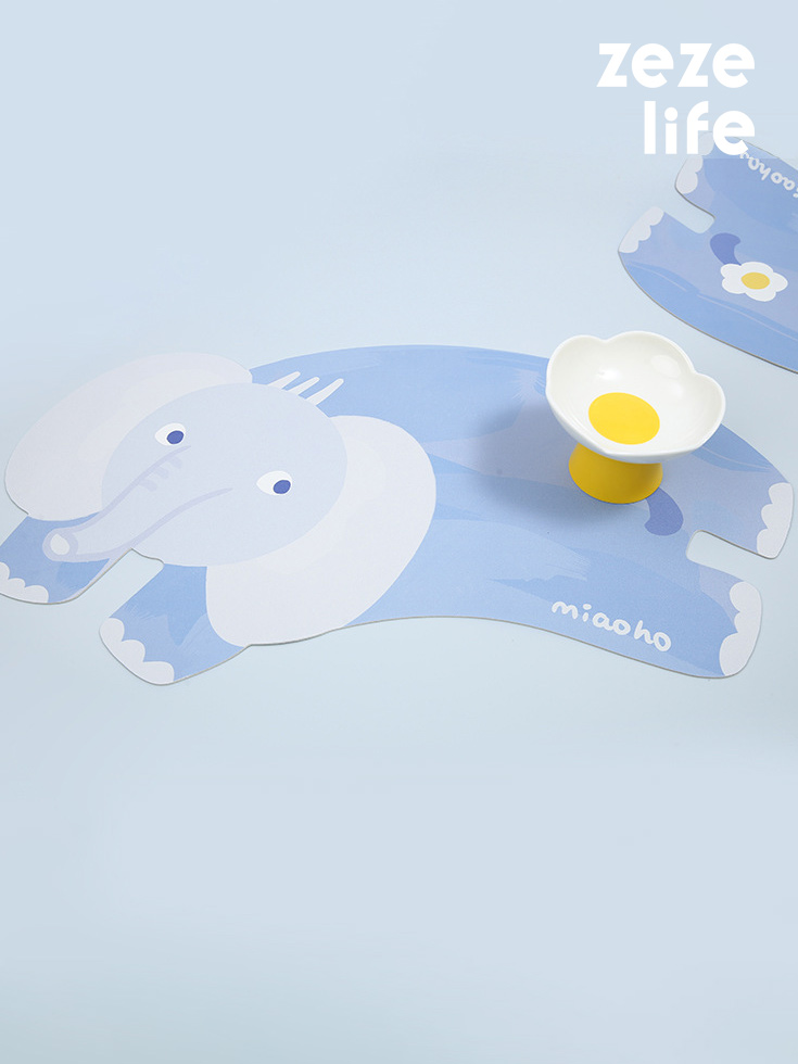 ZezeLife Running Animal Cat Food Mat, view 2