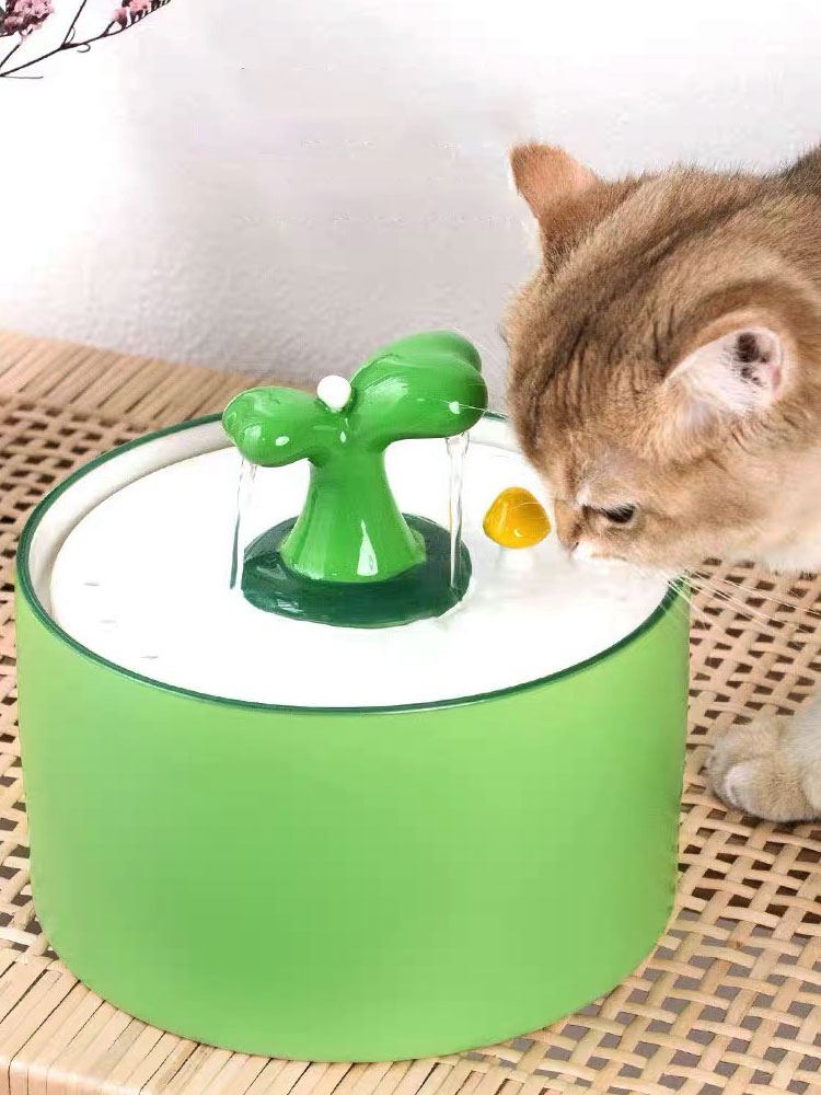 ZezeLife Sapling Cat Water Fountain, view 4