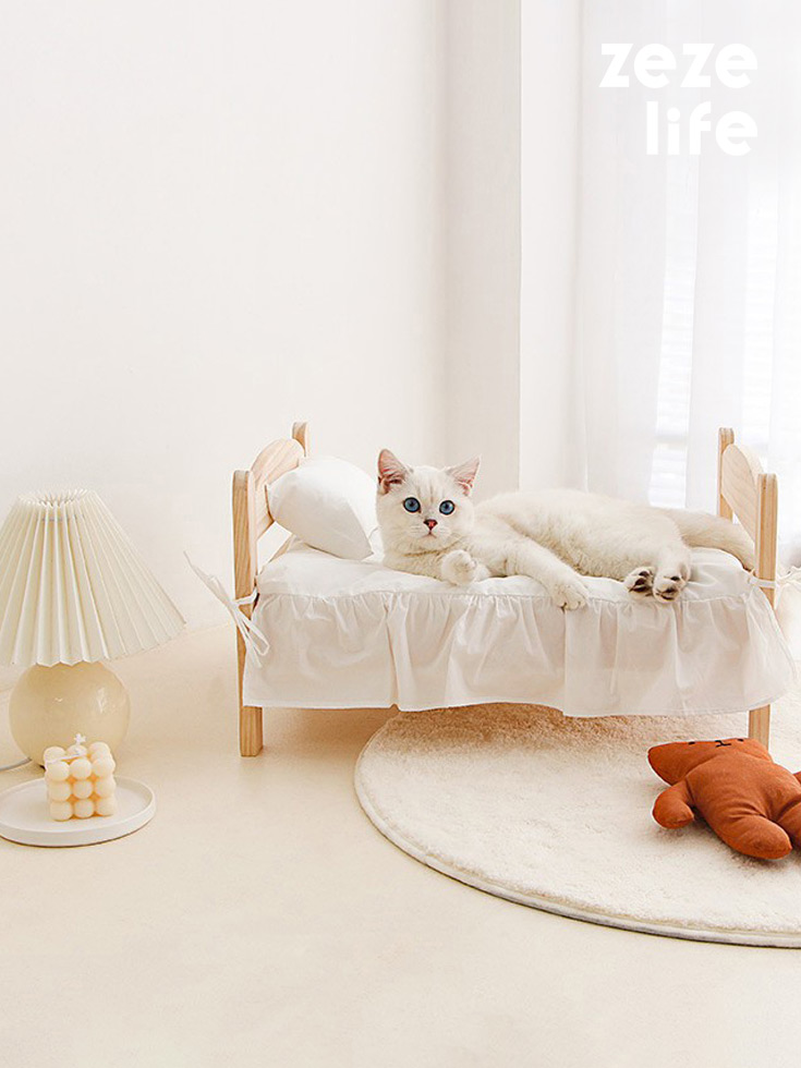 ZezeLife Solid Wood Cat Bed