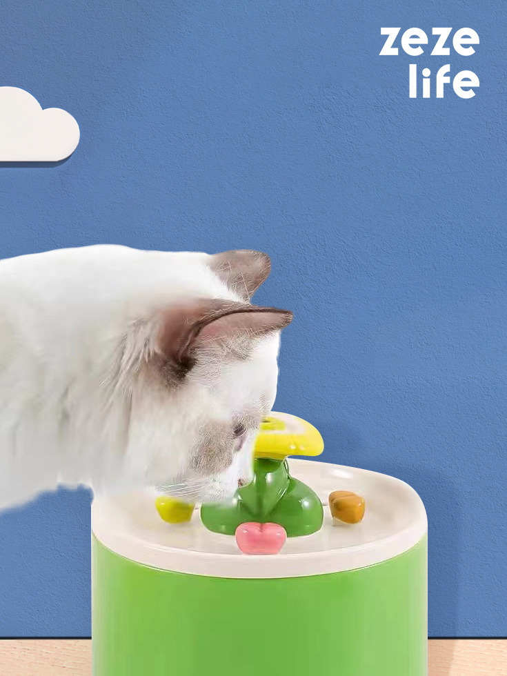 ZezeLife Succulent Cat Water Fountain, view 2