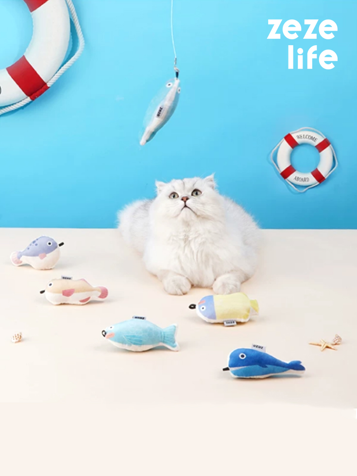 ZezeLife Telescopic Cat Teaser Toy with Catnip