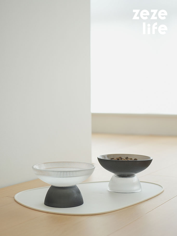 ZezeLife White & Black Glass Cat Bowls, view 2