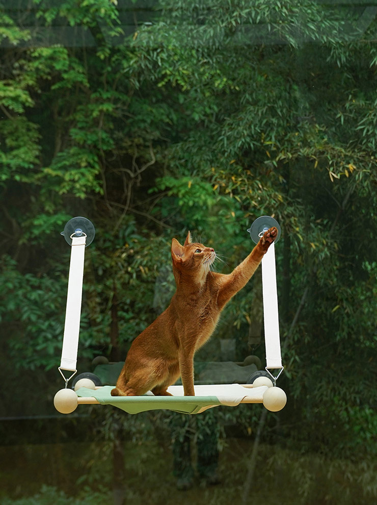 ZezeLife Wood Window Cat Hammock, view 4