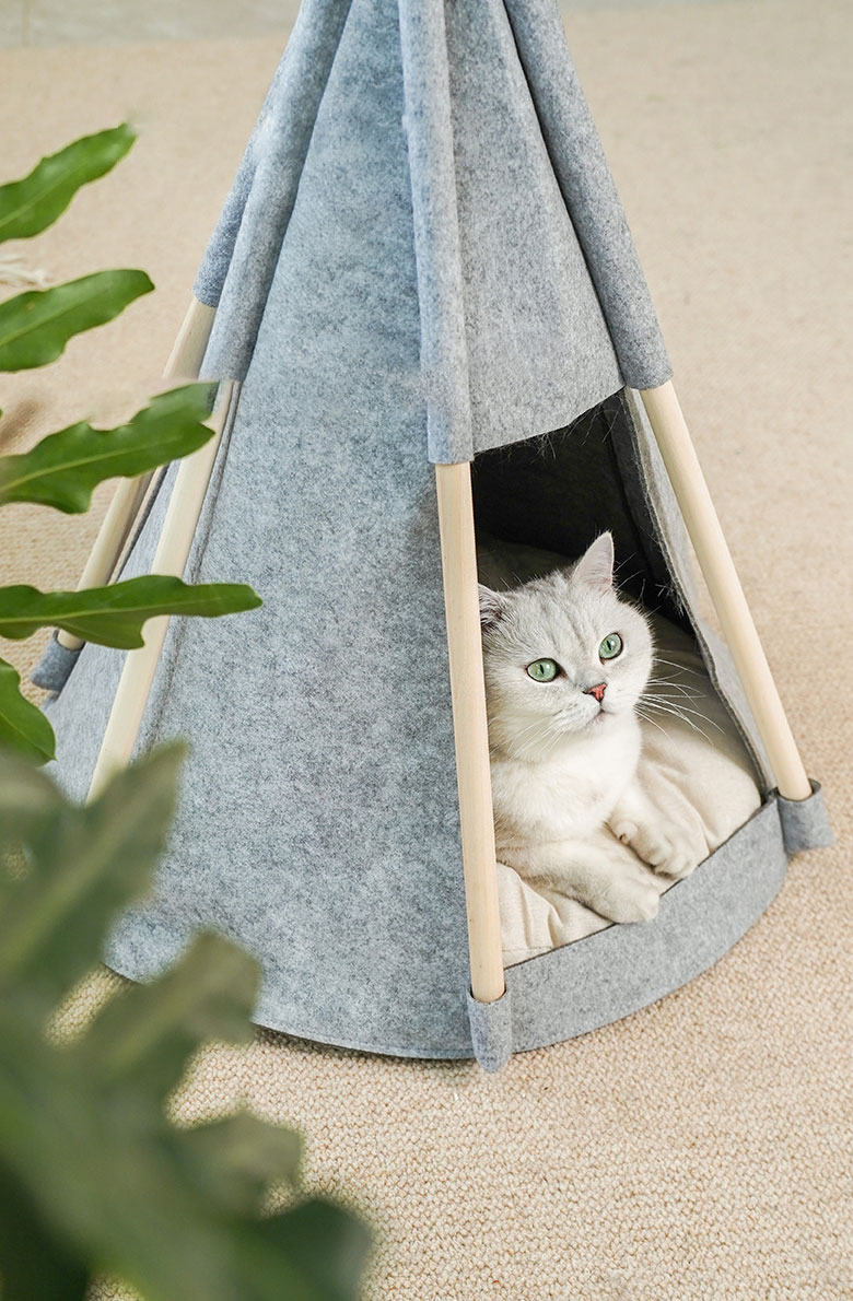 ZezeLife Wool Felt Cat Teepee Bed, view 4